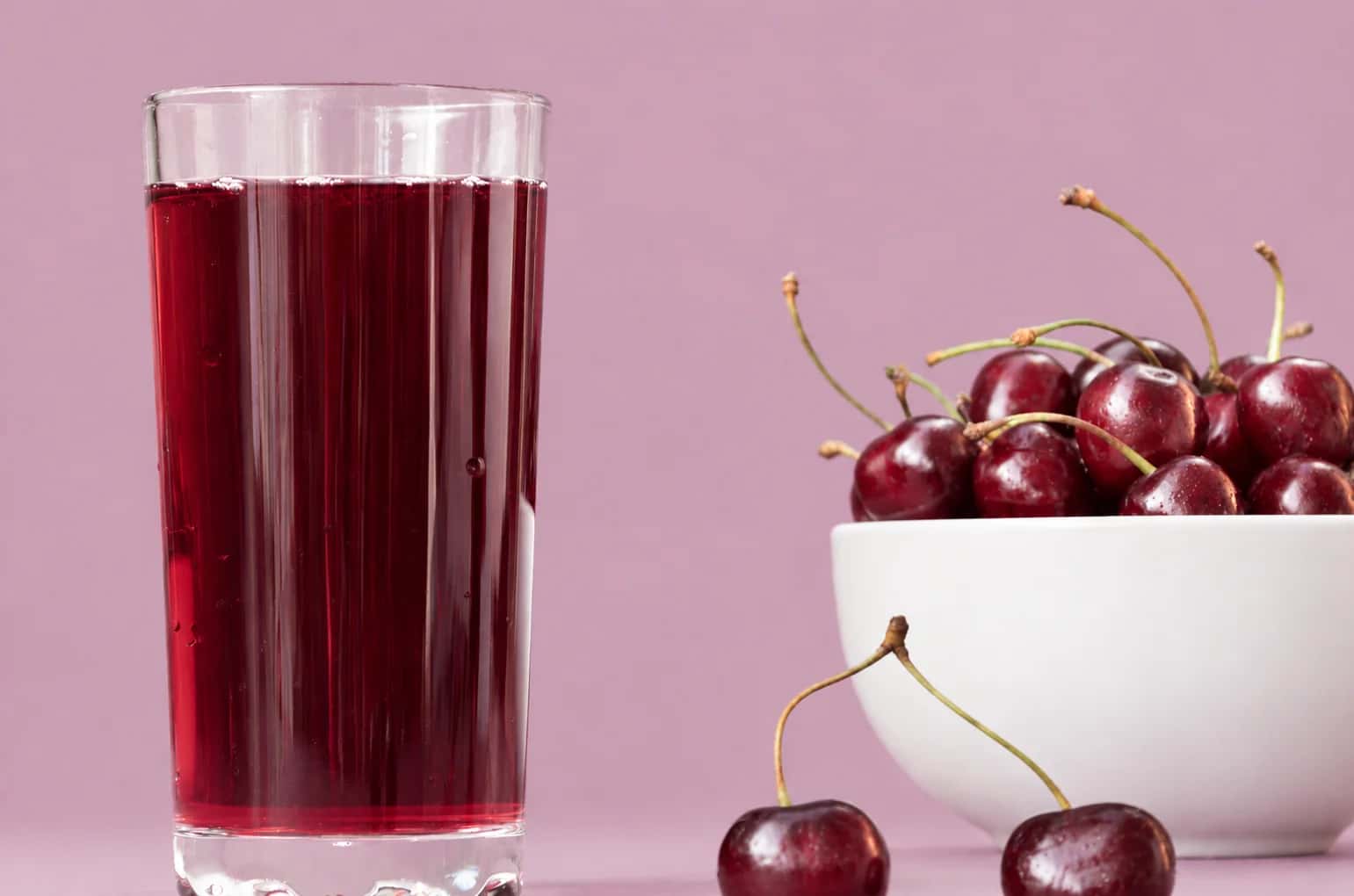 9 Science-Backed Benefits of Tart Cherry Juice