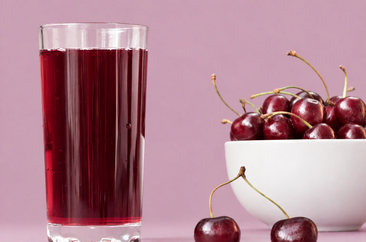 9 Science-Backed Benefits of Tart Cherry Juice